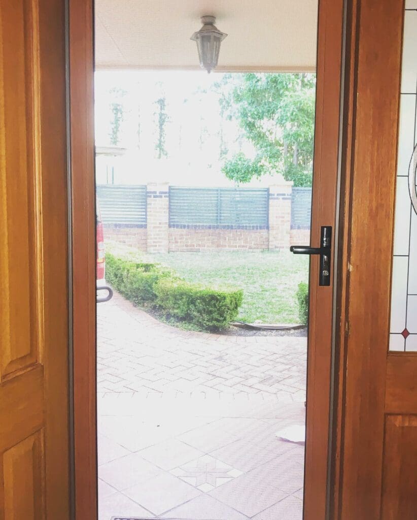 The safety and security of our homes and businesses are of utmost importance. At Blindman, Sydney, we understand this concern and have curated a range of security doors and window solutions tailored to meet the unique needs of our Sydney customers.